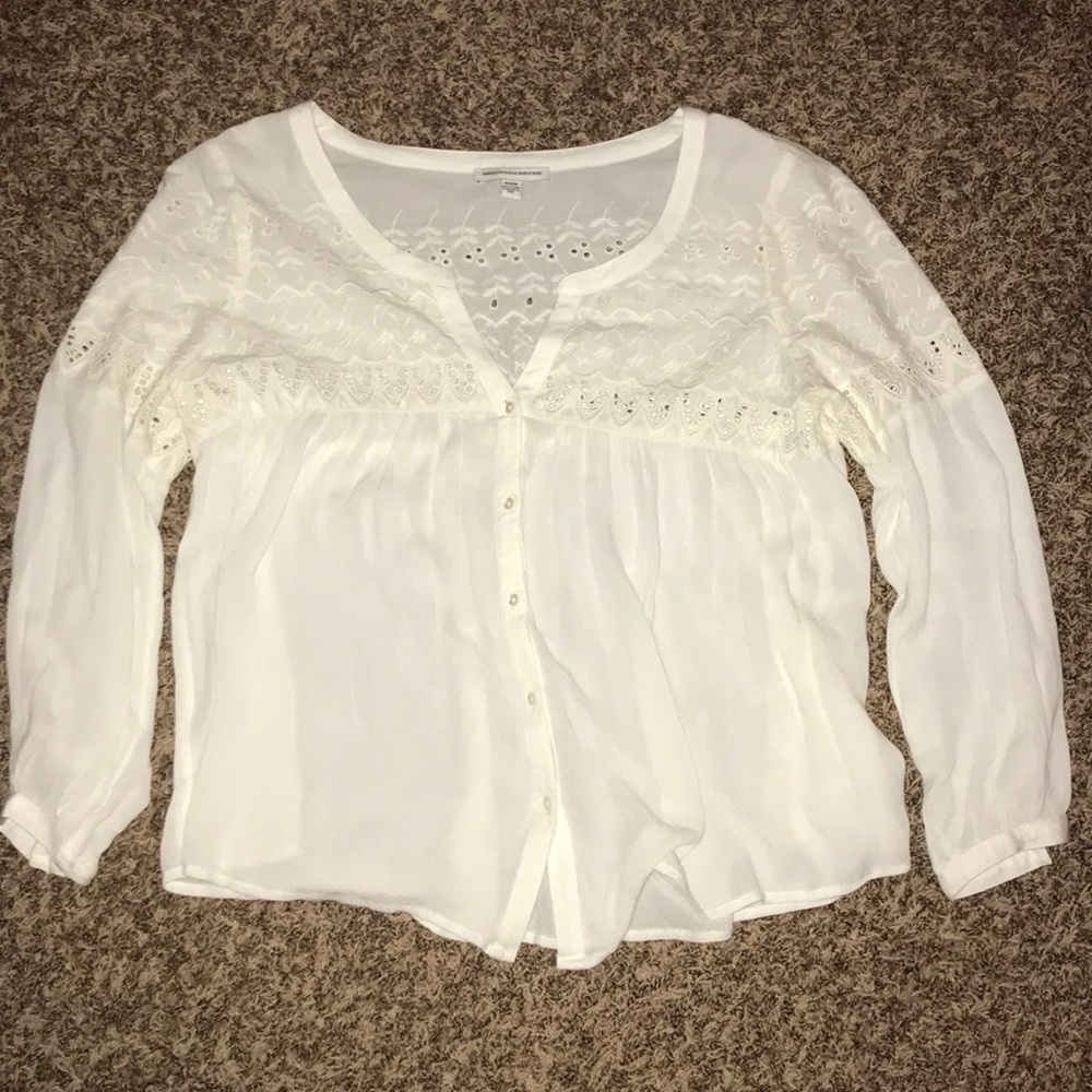 American Eagle White Buttoned Blouse